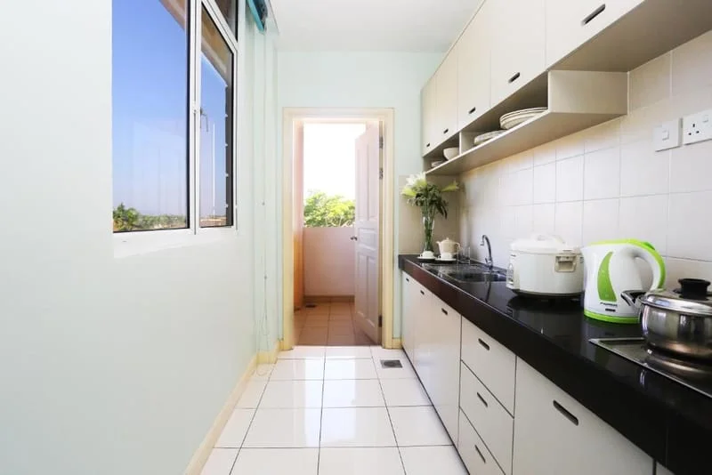 2 Queen Bedroom + Living Room